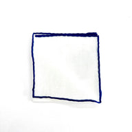 Pochette in Lino 100% fondo Bianco e Bordi Blu  – Eleganza Essenziale