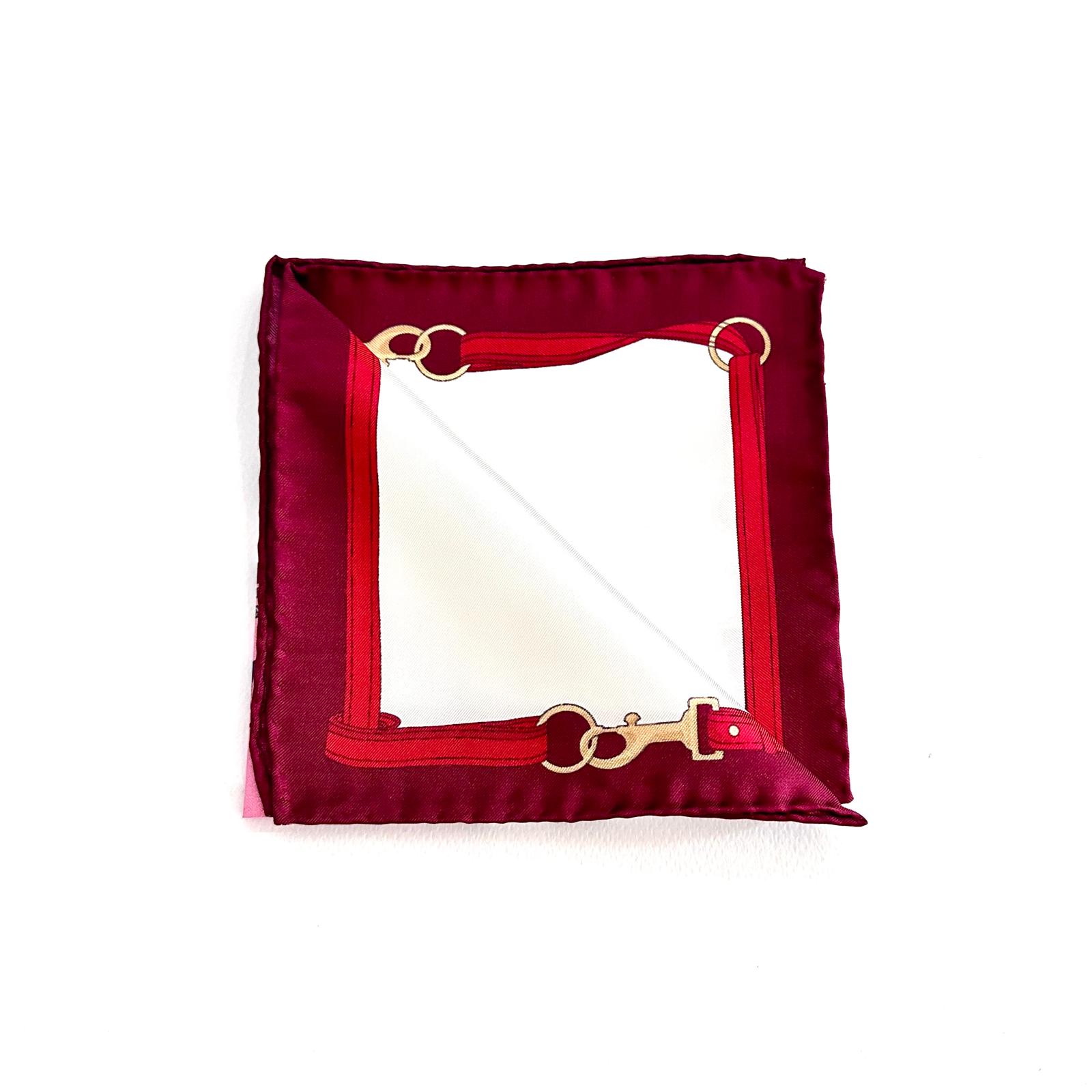 Pochette in Seta con Fantasie – Eleganza Ispirata al Mondo Equestre and Made in Italy 🇮🇹