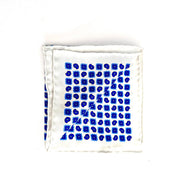 Pochette in Seta Bianco con Micro Fantasia Blu – Stile Italiano
