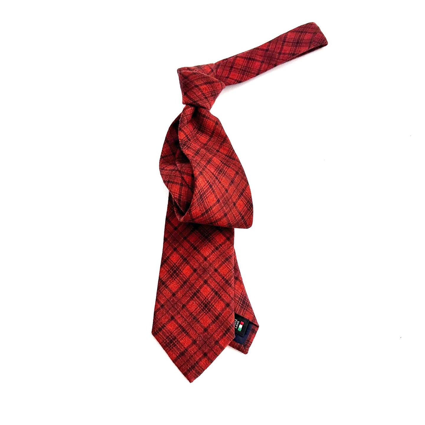 Cravatta in lana tartan rosso e nero – Stile British contemporaneo