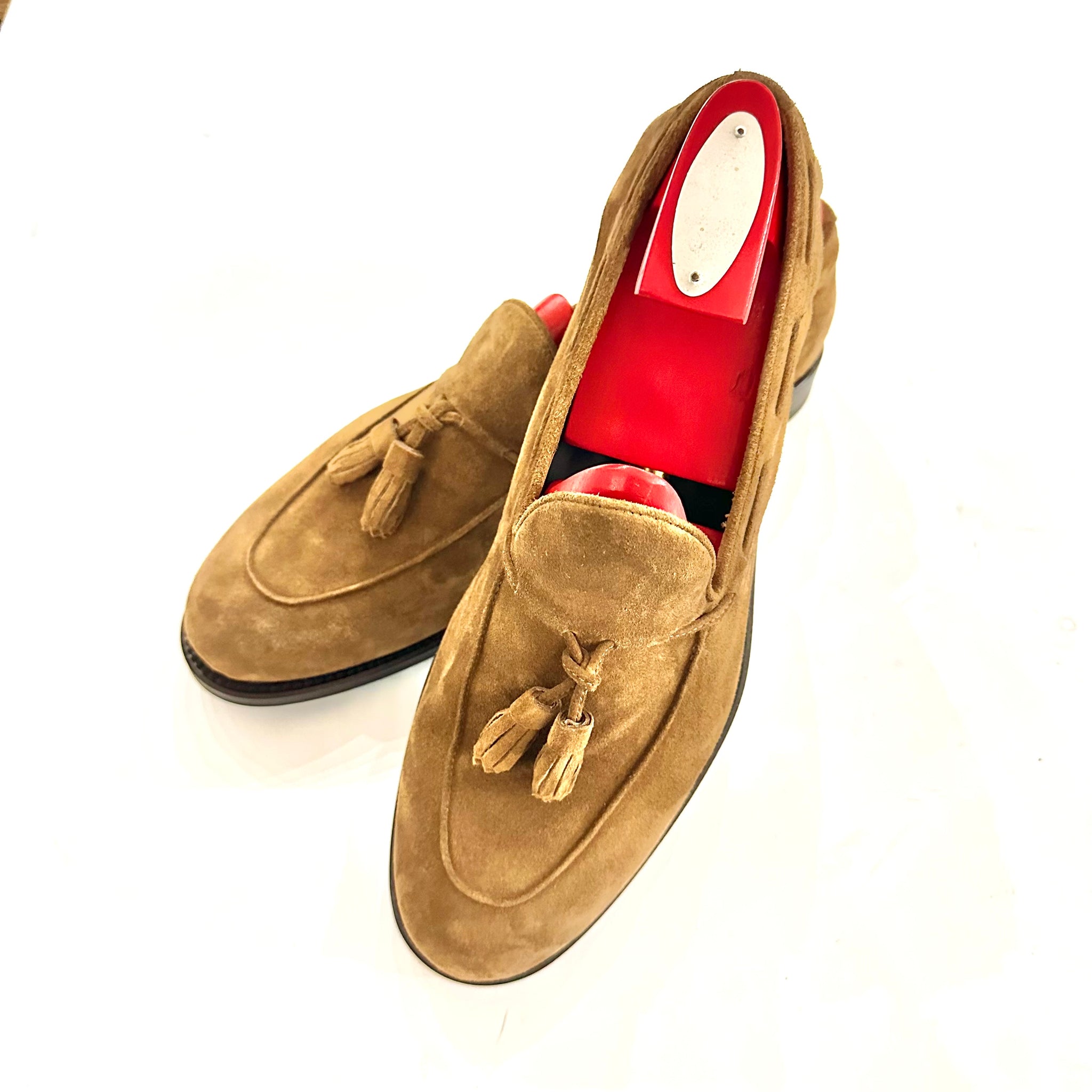 Mocassino CRISCI con nappine in camoscio color cognac – con sotto suola  in gomma Vibram Made in Italy 🇮🇹
