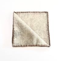 Pochette in Lana Beige – Eleganza Discreta per Outfit Raffinati