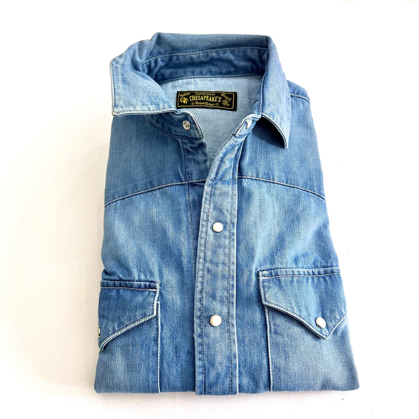 Camicia in Jeans Texana con Bottoni a Pressione in Madreperla – Chesapeake’s